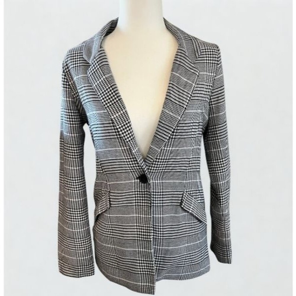 Active USA Black White Blazer Women’s Small Satin Lined Open Front Career Chic